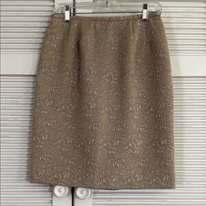FABULOUS EN AVIANCE Brocade Skirt